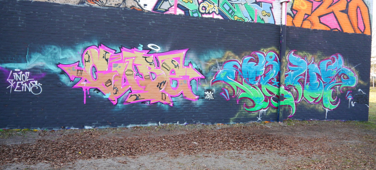 Graffiti Wall - Photo by oldenburgcity - cube, eins (2016)