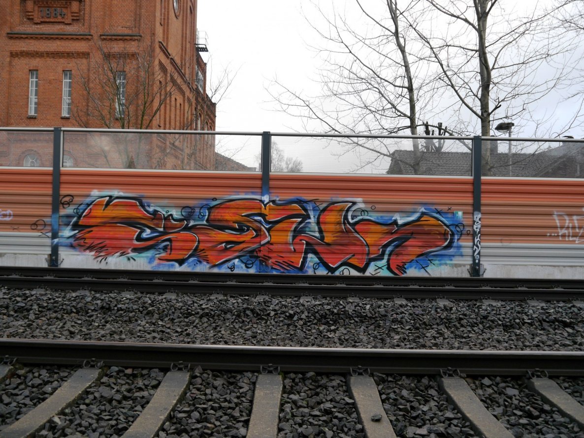 Graffiti Bombing - Photo by oldenburgcity - sawn (2013)