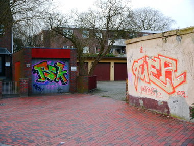 Graffiti Bombing - Photo by oldenburgcity - psk, quer (2005)