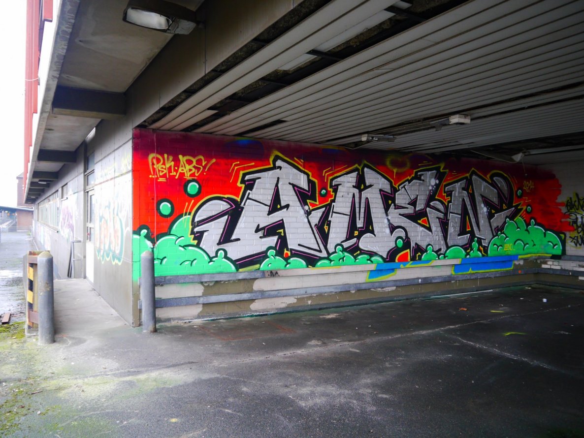 Graffiti Bombing - Photo by oldenburgcity - amen (2014)