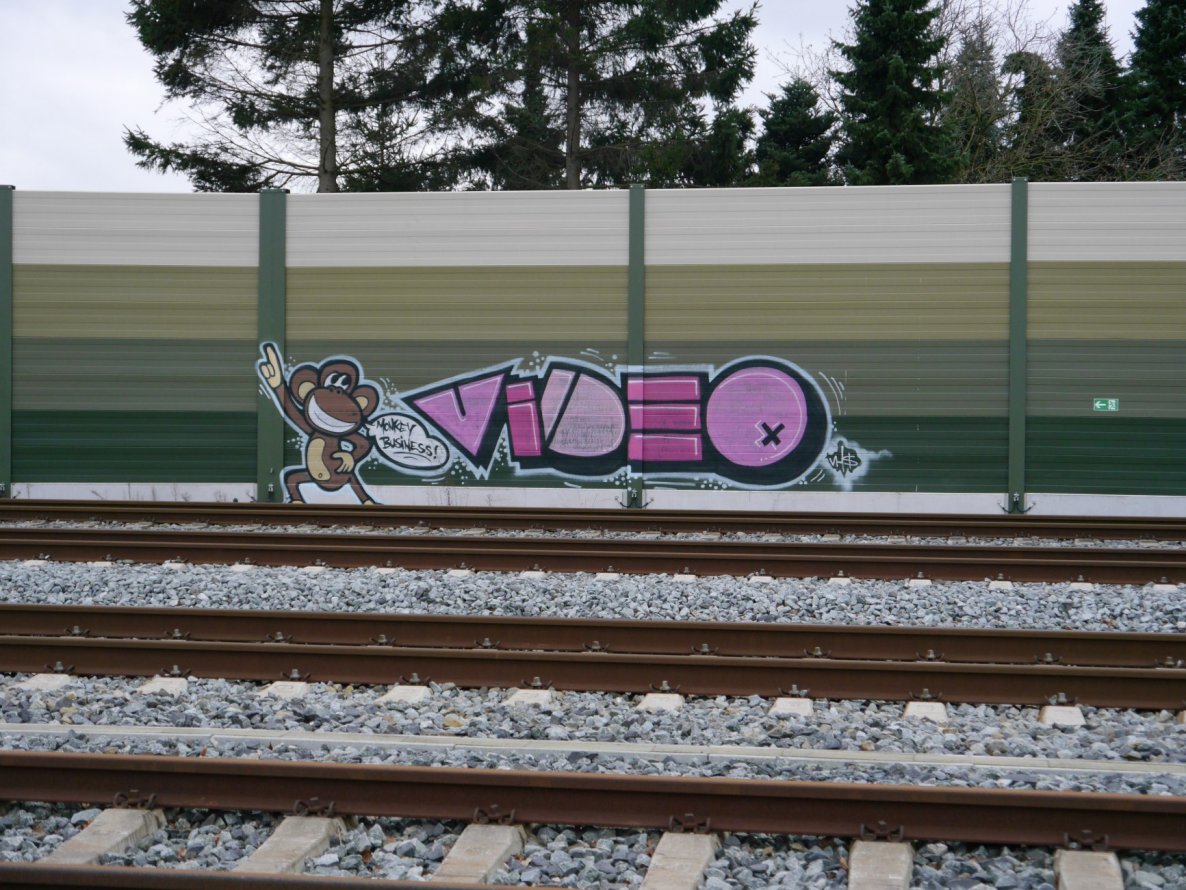 Graffiti Bombing - Photo by oldenburgcity - video (2014)