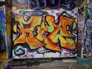 Graffiti Wall - Photo by oldenburgcity - rlz (2014)