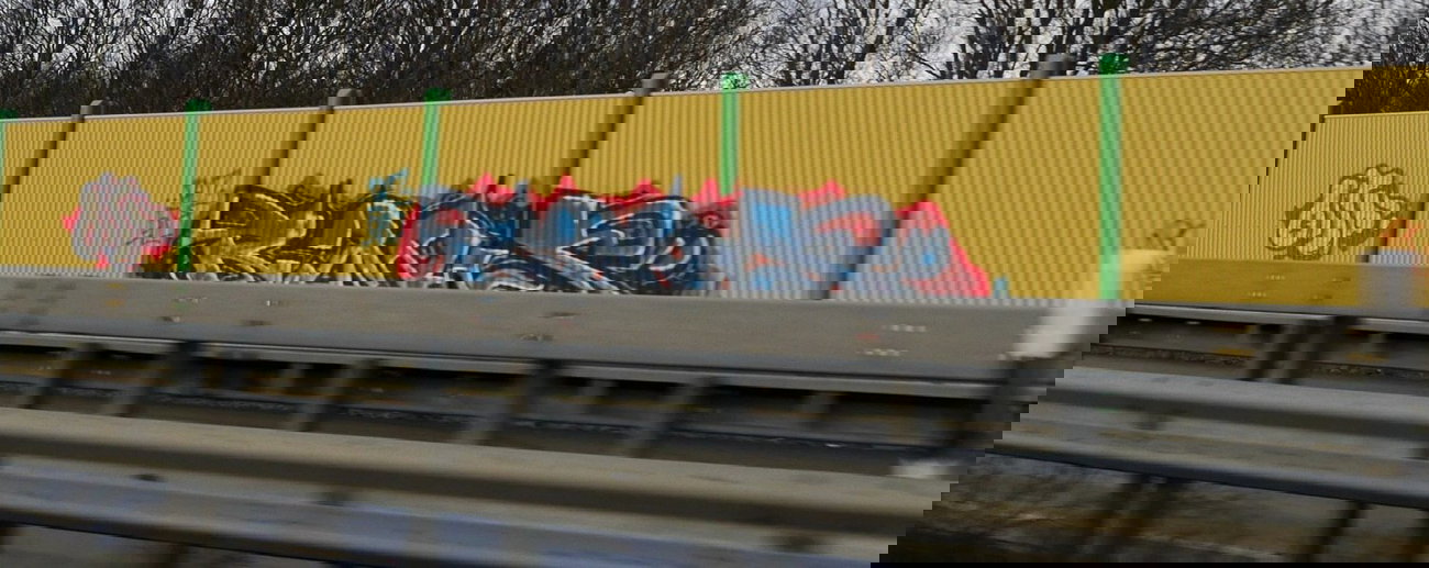 Graffiti Bombing - Photo by oldenburgcity - bonus, oita (2014)