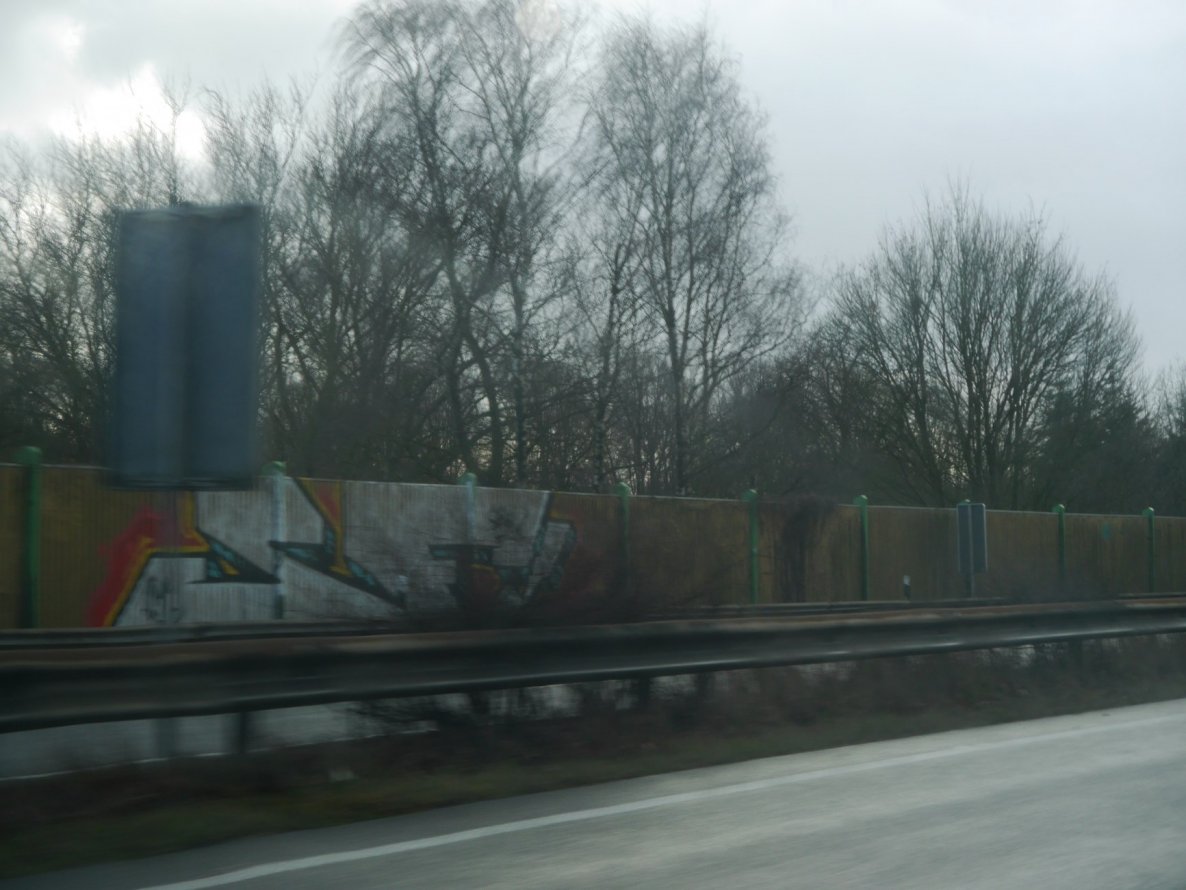 Graffiti Bombing - Photo by oldenburgcity - sf (2014)