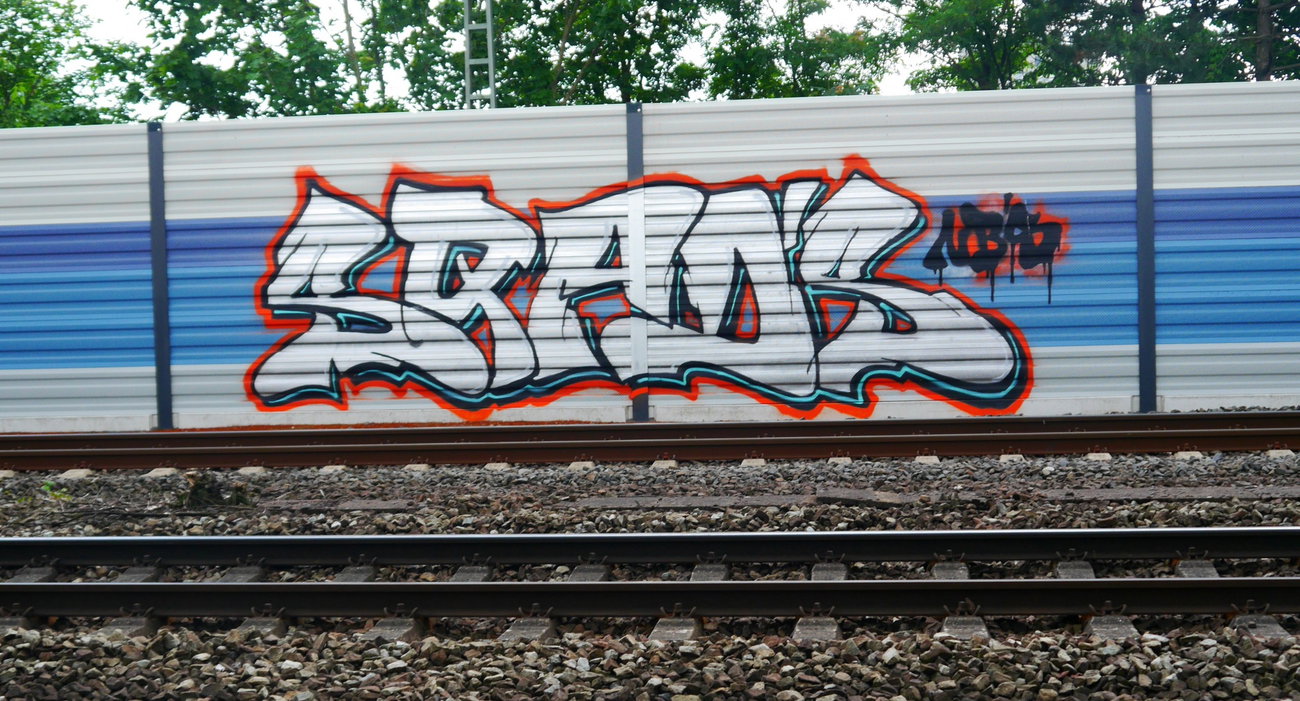 Graffiti Bombing - Photo by oldenburgcity - sqad, sqad´s, nb (2016)