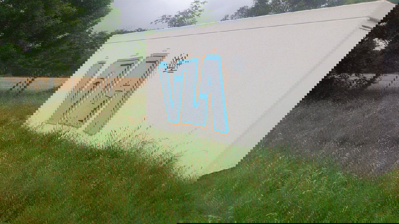 Graffiti Bombing - Photo by oldenburgcity - vza