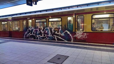 Graffiti Train - Photo by oldenburgcity - chek (2015)