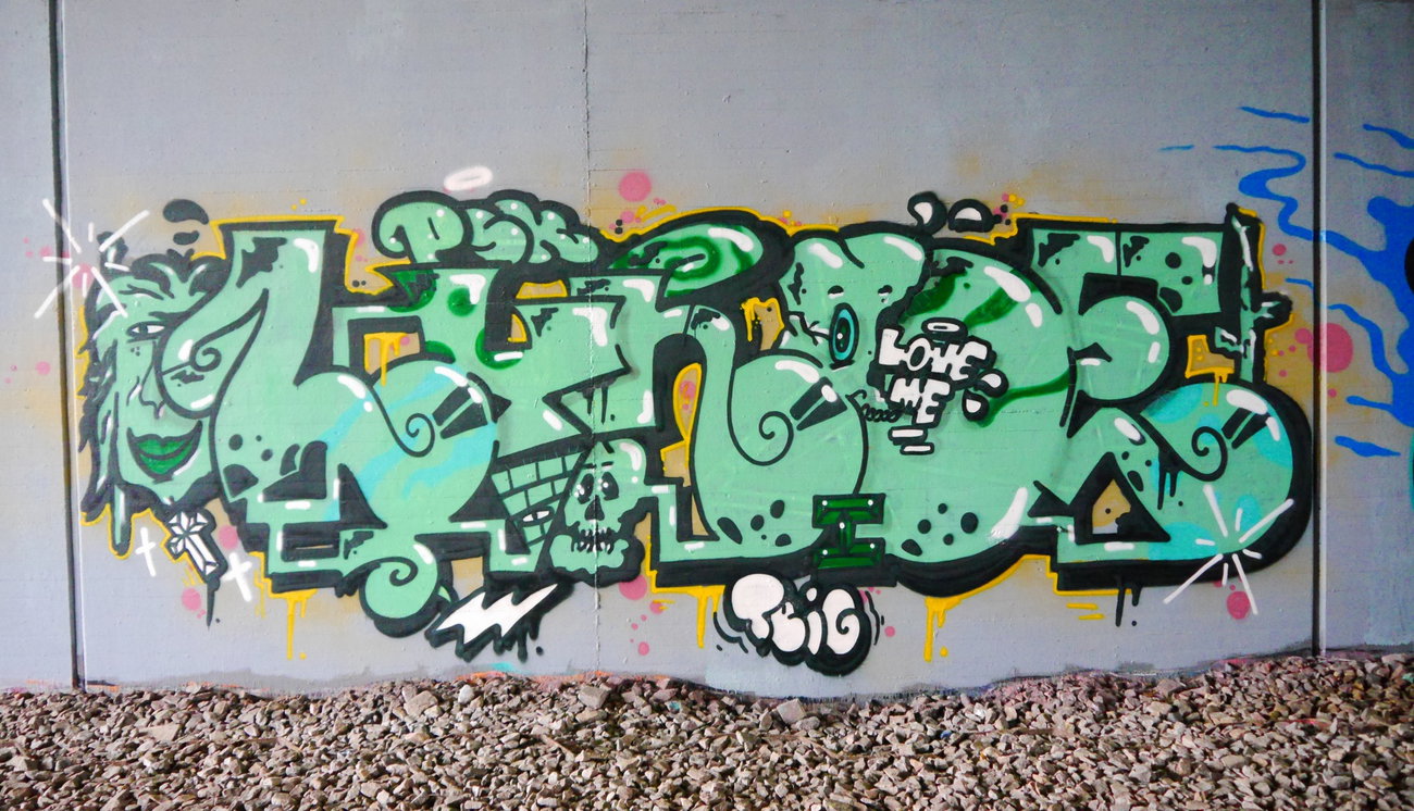 Graffiti Wall - Photo by oldenburgcity - lynoe, leenoe (2016)