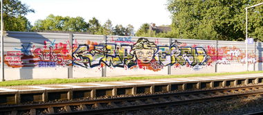 Graffiti Bombing - Photo by oldenburgcity - vza, vzacrew (2015)