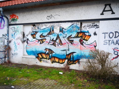 Graffiti Wall - Photo by oldenburgcity - seug, gues
