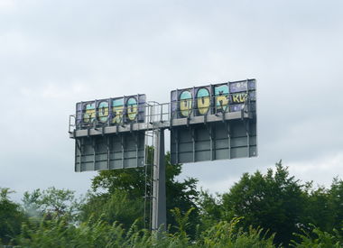 Graffiti Bombing - Photo by oldenburgcity - motor (2015)