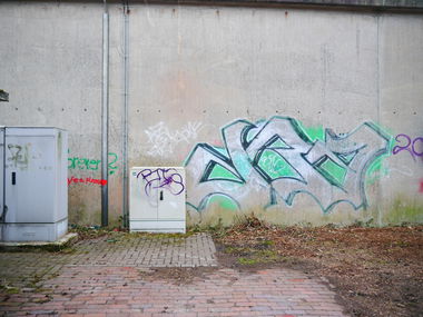 Graffiti Bombing - Photo by oldenburgcity - dra