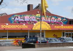 Graffiti Bombing - Photo by oldenburgcity - motor, bonuz, bonus (2013)