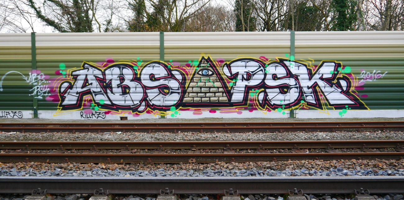 Graffiti Bombing - Photo by oldenburgcity - abs, psk (2016)