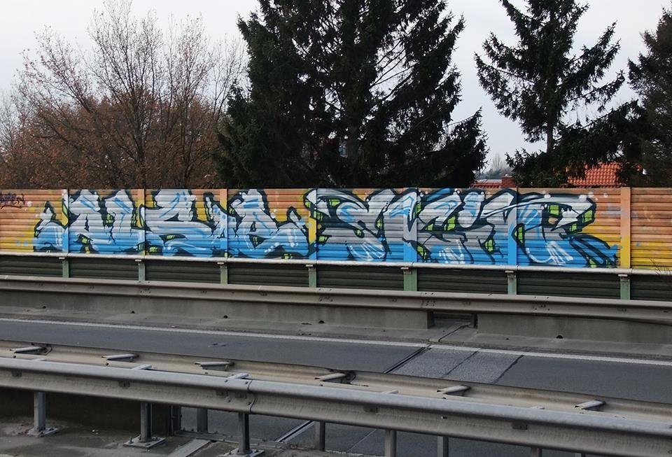 Graffiti Bombing - Photo by oldenburgcity - alsoe, skin (2014)