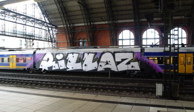 Graffiti Train - Photo by oldenburgcity - rillaz, rlz (2015)