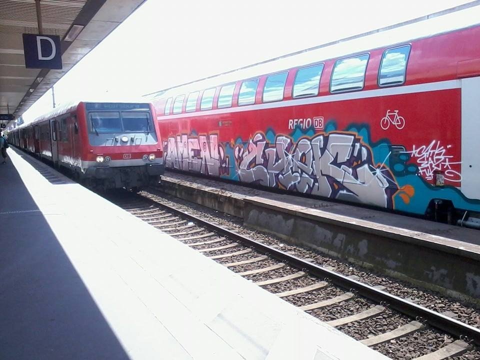 Graffiti Train - Photo by oldenburgcity - amen, chek (2014)