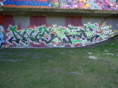 Graffiti Wall - Photo by oldenburgcity - anis, phon (2015)
