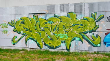 Graffiti Wall - Photo by oldenburgcity - eins, eyns (2016)