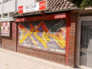 Graffiti Wall - Photo by oldenburgcity - bier