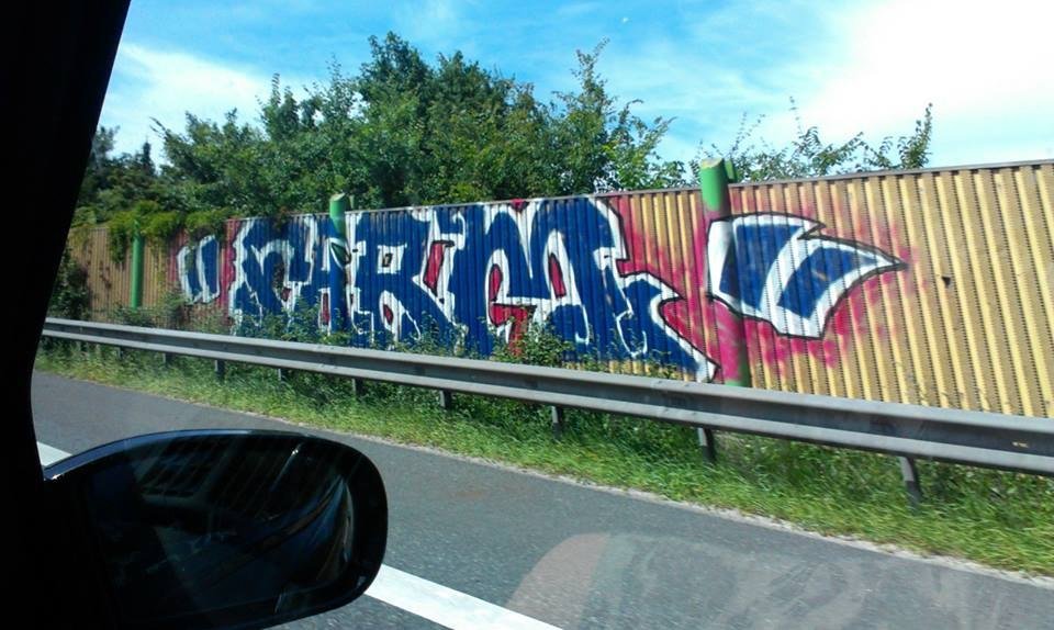 Graffiti Bombing - Photo by oldenburgcity - farm