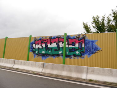 Graffiti Bombing - Photo by oldenburgcity - rilerz, rlz (2015)