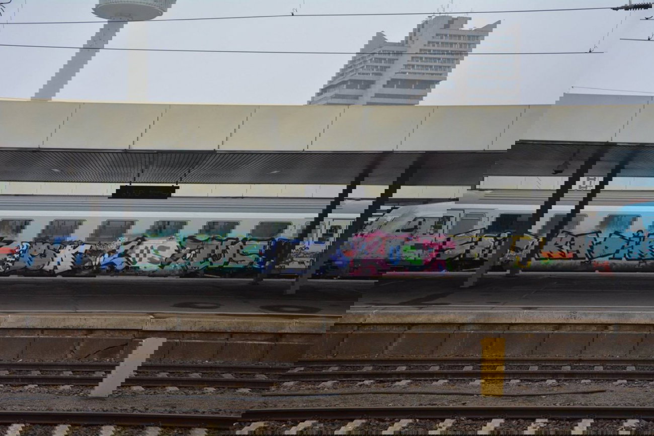 Graffiti Train - Photo by oldenburgcity - sif, radik, ditc (2014)