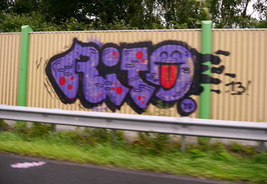 Graffiti Bombing - Photo by oldenburgcity - rito, ritoe (2013)