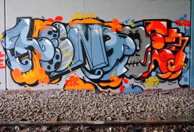 Graffiti Wall - Photo by oldenburgcity - leenooe, leeno, leenoe (2015)