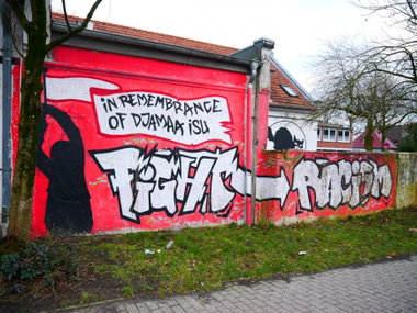 Graffiti Wall - Photo by oldenburgcity - fight, racism