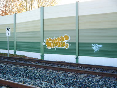 Graffiti Bombing - Photo by oldenburgcity - linus, leenoe, leeno (2015)