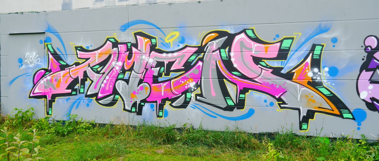 Graffiti Wall - Photo by oldenburgcity - amen (2016)