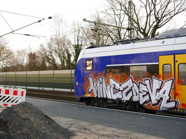 Graffiti Train - Photo by oldenburgcity - mine, zoeva (2015)