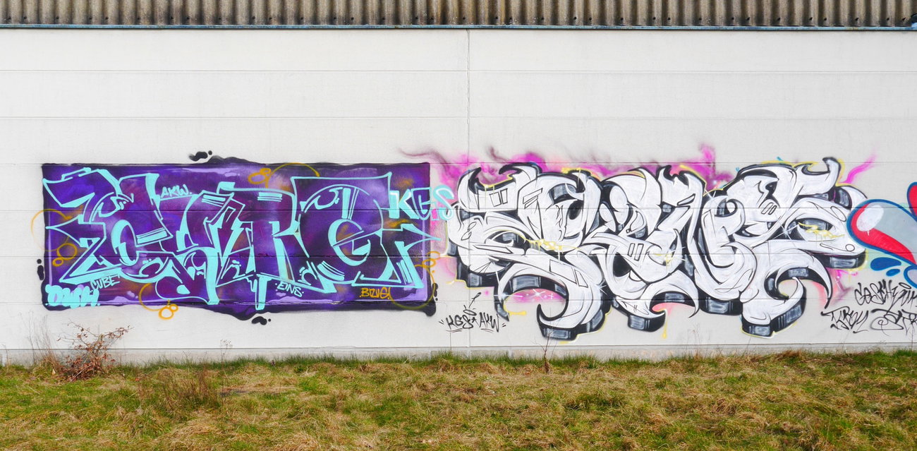 Graffiti Wall - Photo by oldenburgcity - cube, eins (2016)