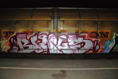 Graffiti Train - Photo by oldenburgcity - bonus (2014)