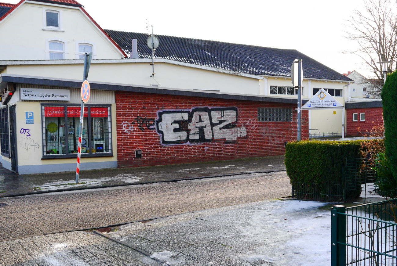 Graffiti Bombing - Photo by oldenburgcity - eaz