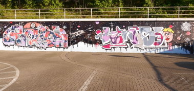 Graffiti Wall - Photo by oldenburgcity - raid, linus, leenoe (2015)