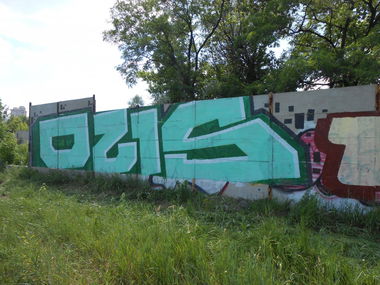 Graffiti Bombing in Donetsk - Photo by oliser (2013)