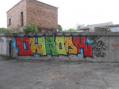 Graffiti Bombing in Donetsk - Photo by oliser (2013)