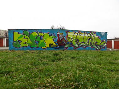 Graffiti Wall - Photo by olkidolki - chill, i, grill