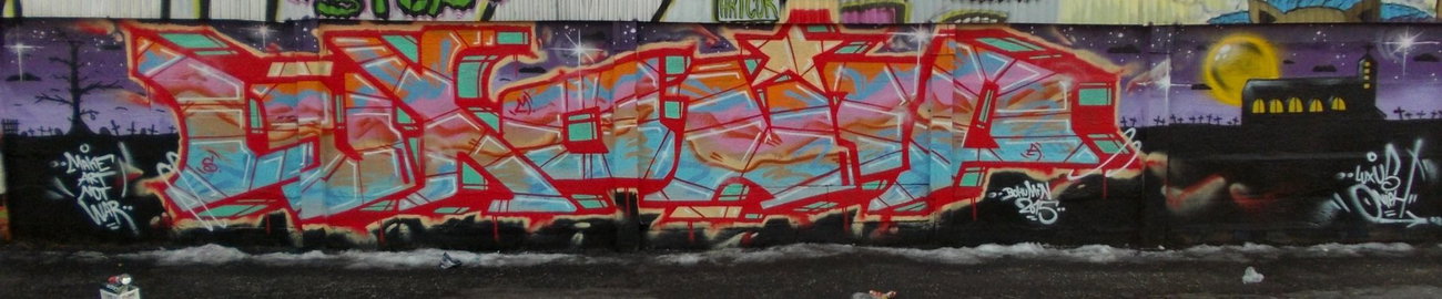Graffiti Wall - Photo by oniph