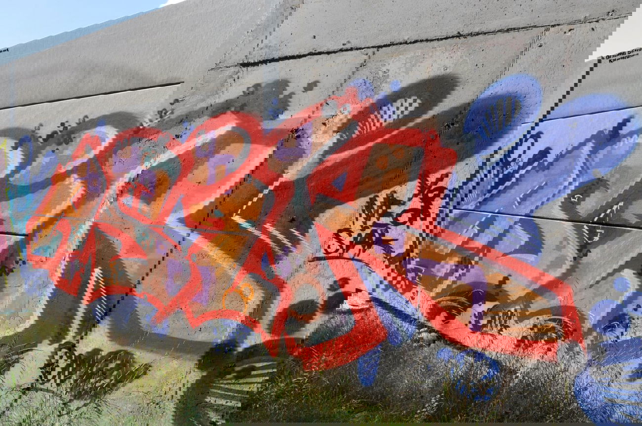 Graffiti Bombing in Karlsruhe - Photo by only135 - Asik