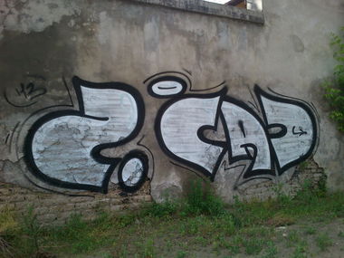 Graffiti Bombing - Photo by onlyoneZ - Z.