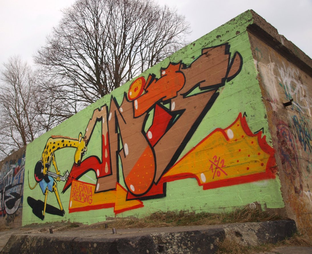Graffiti Wall - Photo by onte (2012)