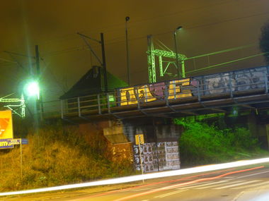 Graffiti Bombing - Photo by onte - onte (2013)