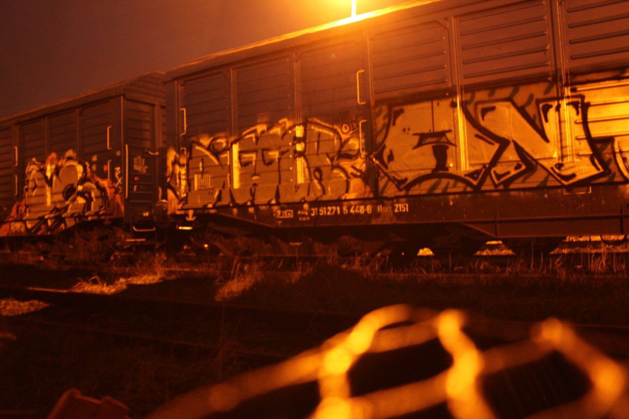 Graffiti Train - Photo by onte (2014)