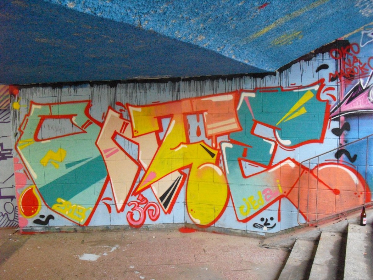 Graffiti Wall - Photo by onte - onte (2013)