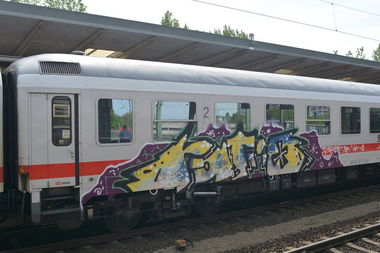 Graffiti Train - Photo by orbit