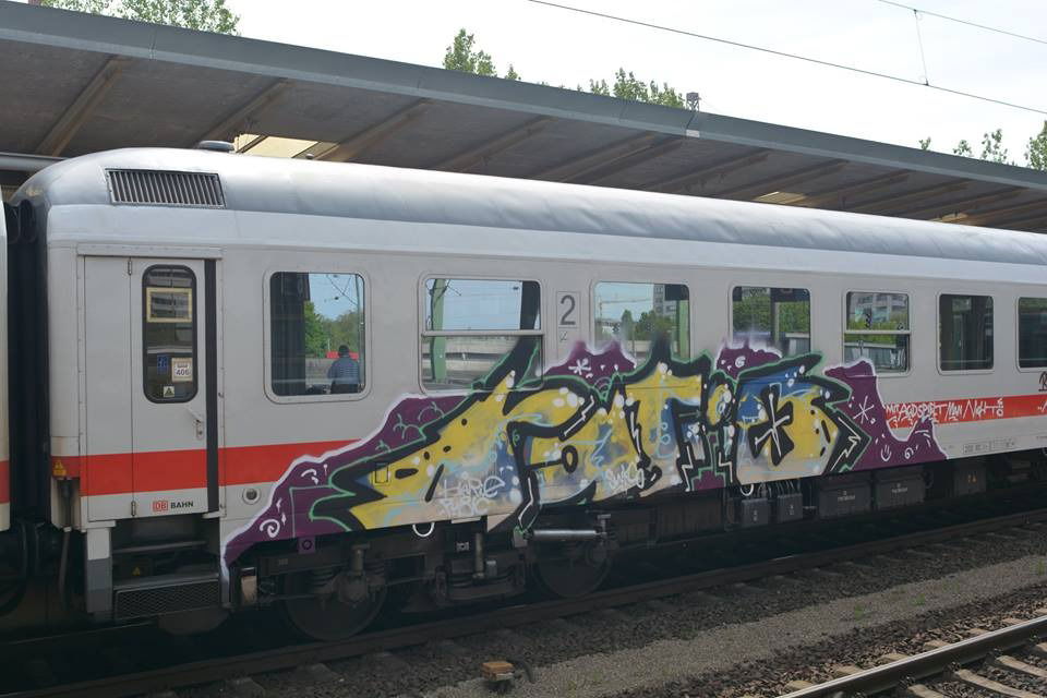 Graffiti Train - Photo by orbit