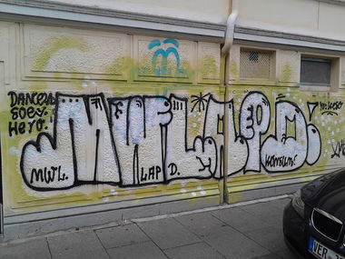 Graffiti Wall - Photo by orbit